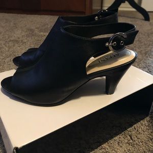 NWOT Woman’s Sandals